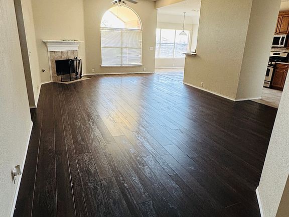 3rd image of 4636 Matthew Dr