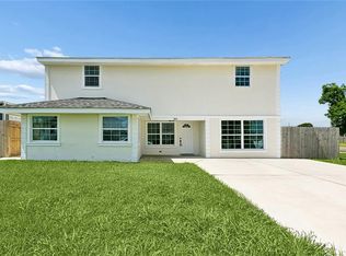 300 Chinchilla Dr, Arabi, LA 70032