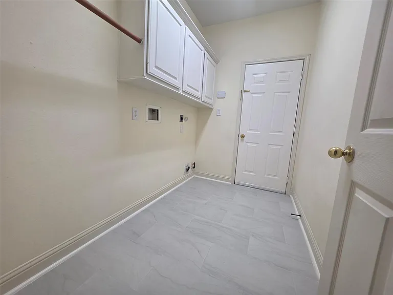 5319 Ashley Way Ct — Photo 35