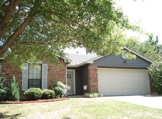 3652 Fairview Dr, Corinth, TX 76210