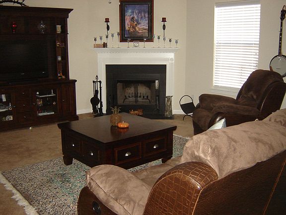 Great Room w/ Rireplace