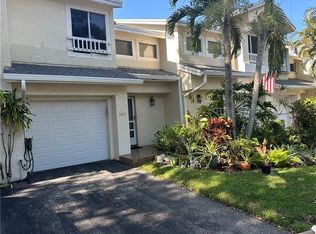 2033 Discovery Cir E, Deerfield Beach, FL 33442