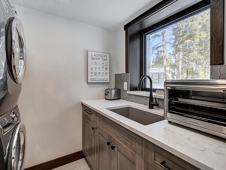 331 Lakeshore Loop — Photo 41