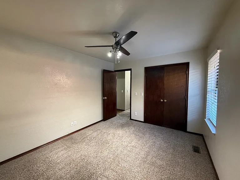 18509 Chestnut Oak Dr — Photo 28