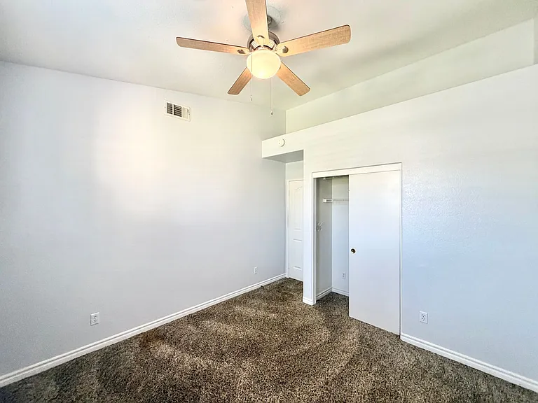 983 Sarazen St — Photo 13