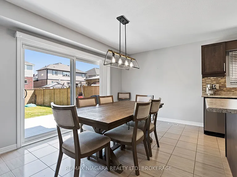 7 Riley Ave — Photo 13
