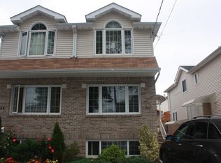 257 Moreland St, Staten Island, NY 10306