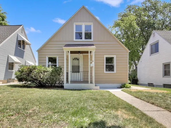 3716 S 19th STREET, Milwaukee, WI 53221