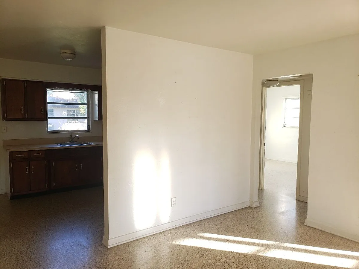 Building Photo - 4911 Coronado Pkwy