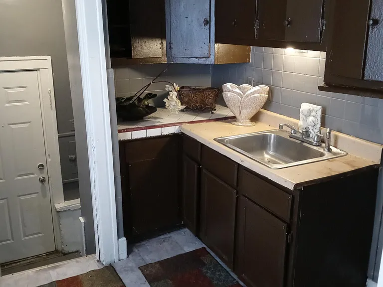 14442 Freeland St — Photo 2