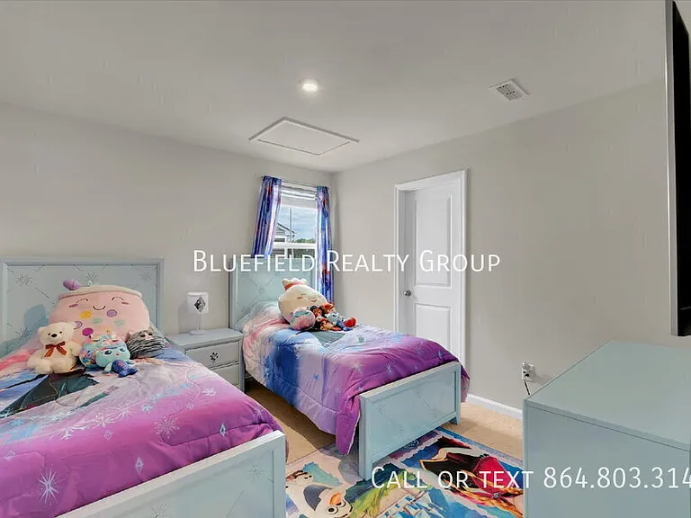 653 McCormick Ln — Photo 16