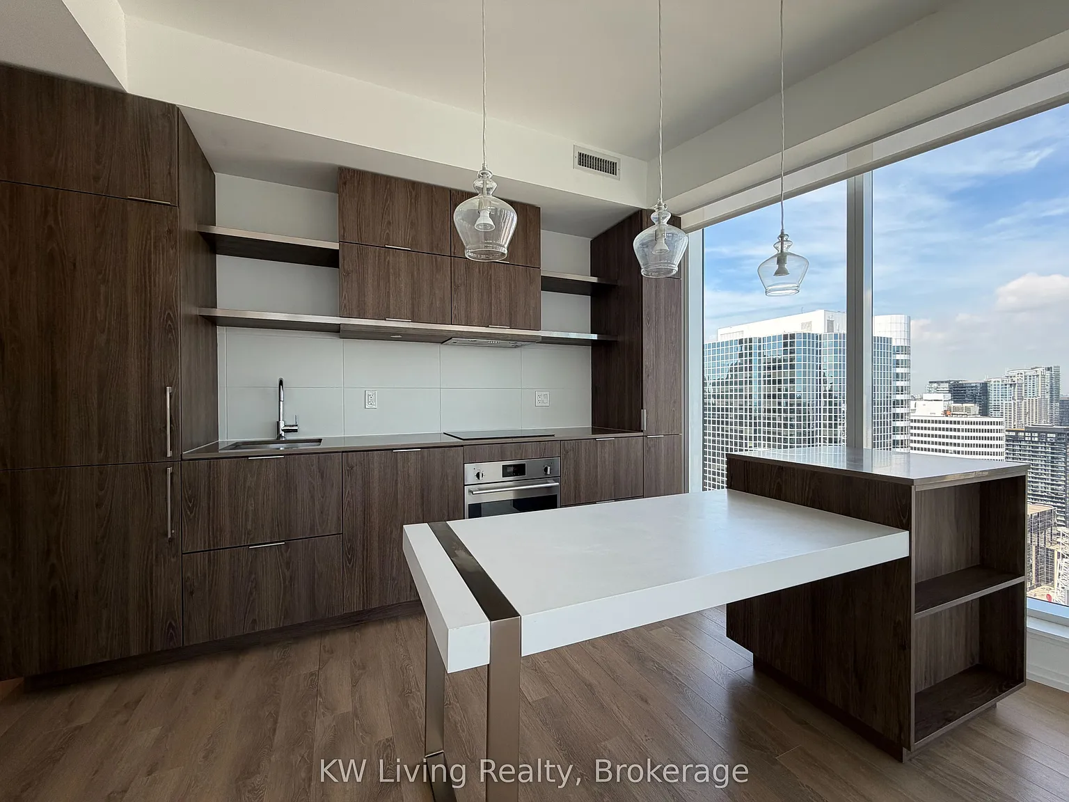 2 bed, $3,500 — Photo 3