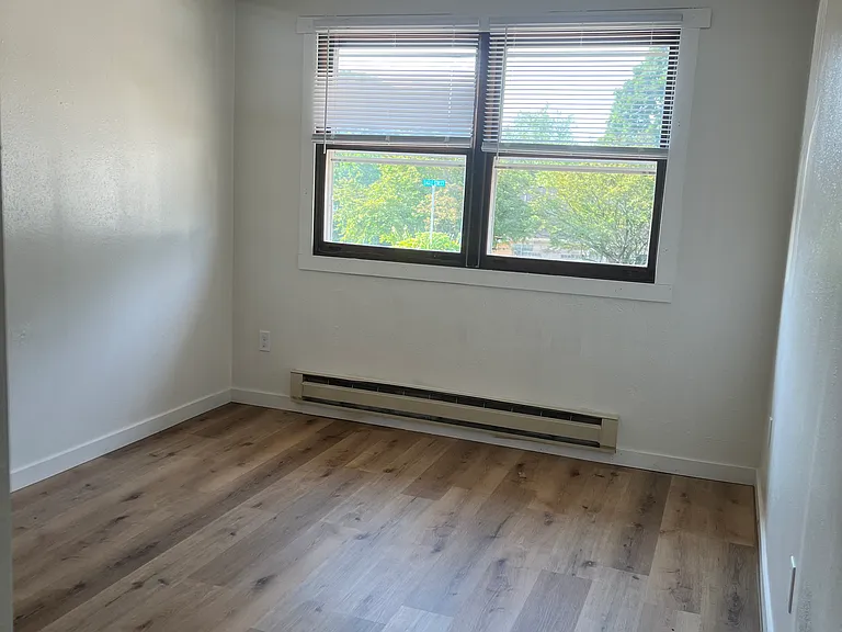 503 Ash St #7 — Photo 5