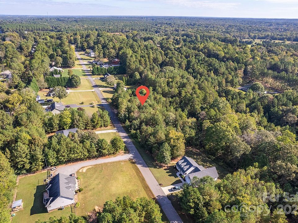 1st image of 171 Braxton Dr #12