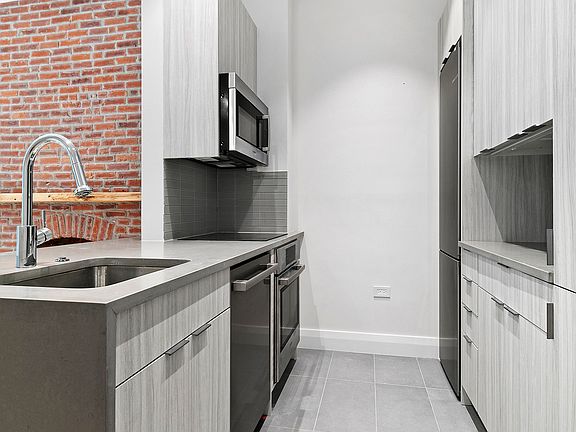 5th image of 60 W 91st St #2S
