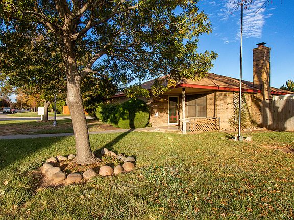 2nd image of 5901 Hardwick Dr