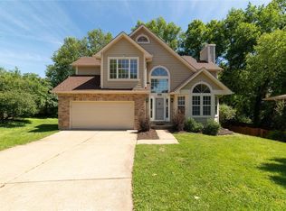 1100 Shadowfaire Ct, Ballwin, MO 63021