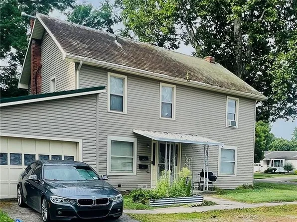 203 1/2 E Crawford St, Upper Sandusky, OH 43351