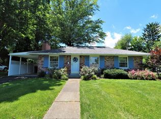 990 Fredericksburg Rd, Lexington, KY 40504