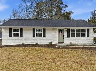 5604 Bunch Rd, Oak Ridge, NC 27310