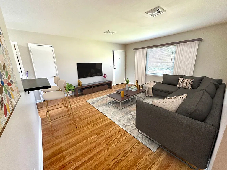 2722 Riedling Dr — Photo 13