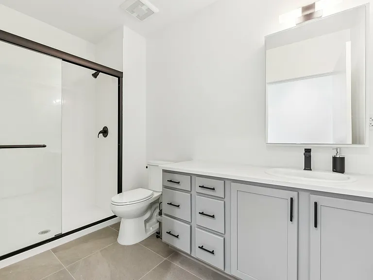 Studio Walk-in Shower Studio Walk-in Shower