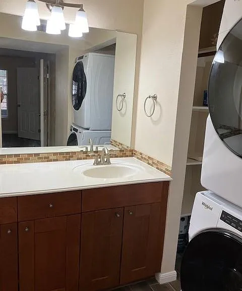 7685 Northcross Dr #406 — Photo 13