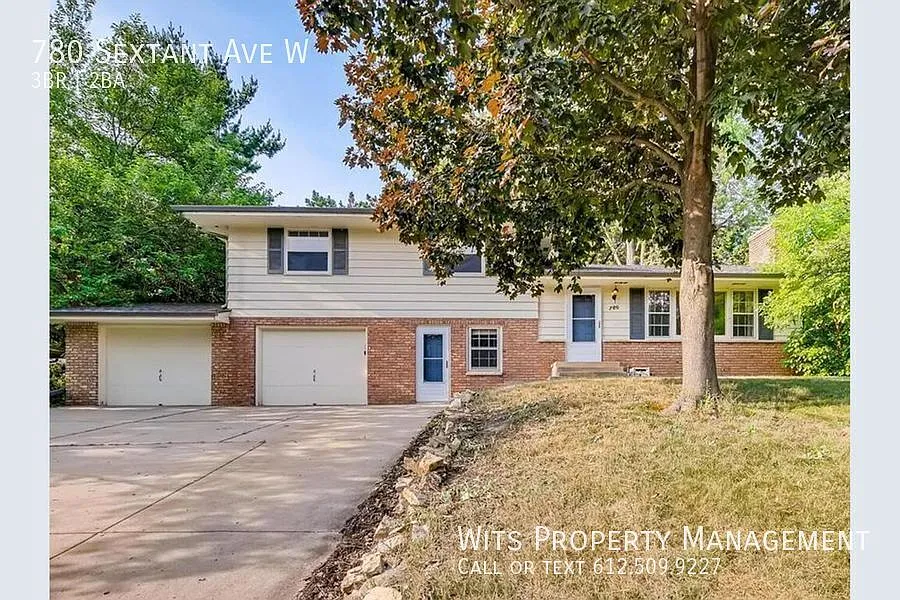 Building Photo - 780 Sextant Ave W