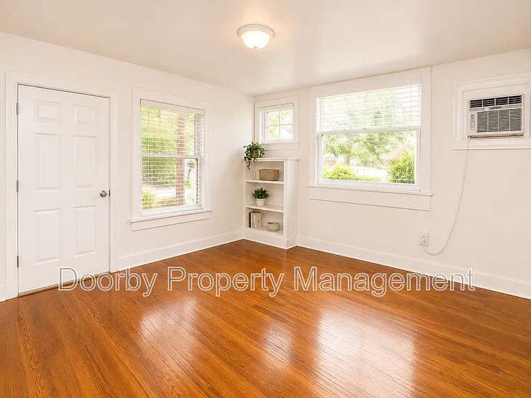 12 Bellflower Cir #2 — Photo 3