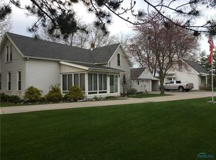 30636 Drouillard Rd, Walbridge, OH 43465