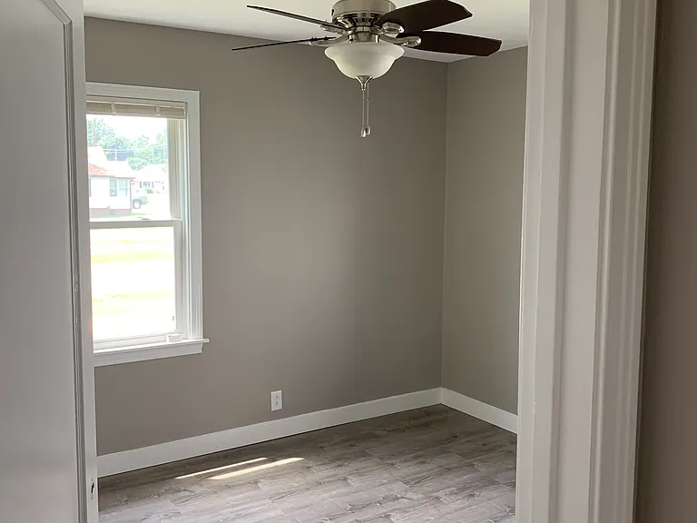 208 Wernsing Ave — Photo 4