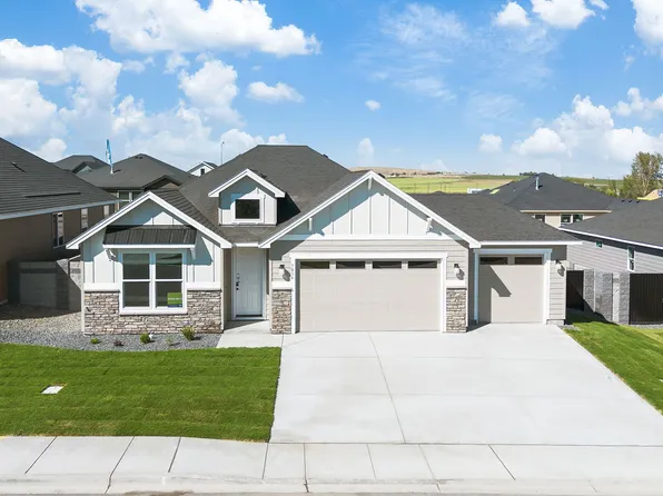 7836 Blanchard Loop, West Richland, WA 99353