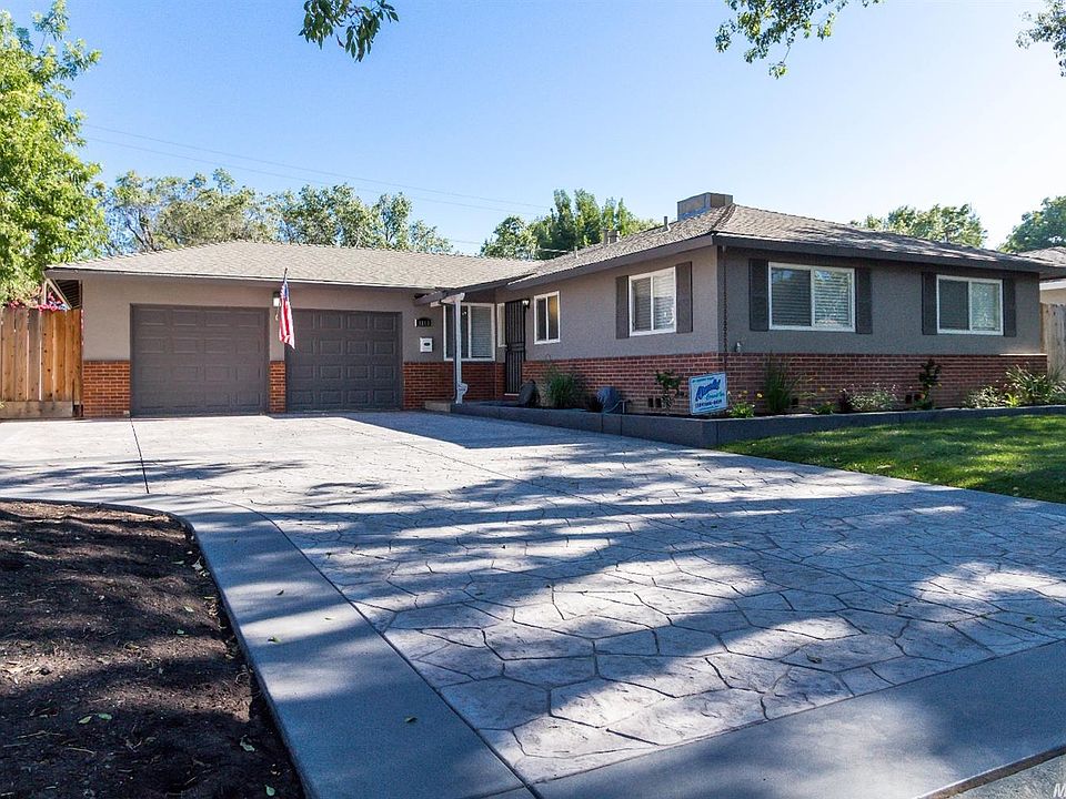 1st image of 1613 Ashwood Dr