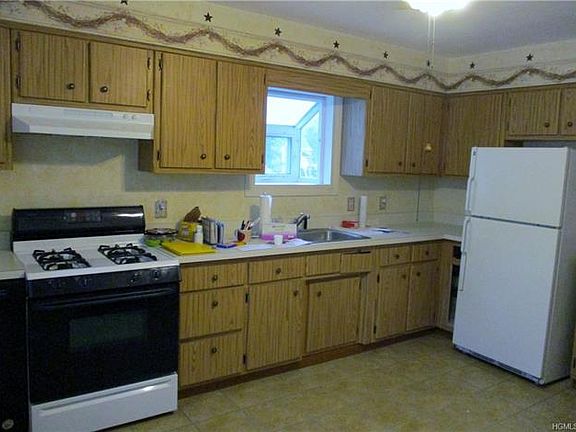 2nd image of 11 Elmendorf St