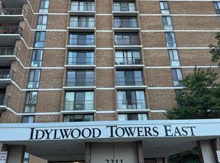 2311 Pimmit Dr APT 911, Falls Church, VA 22043