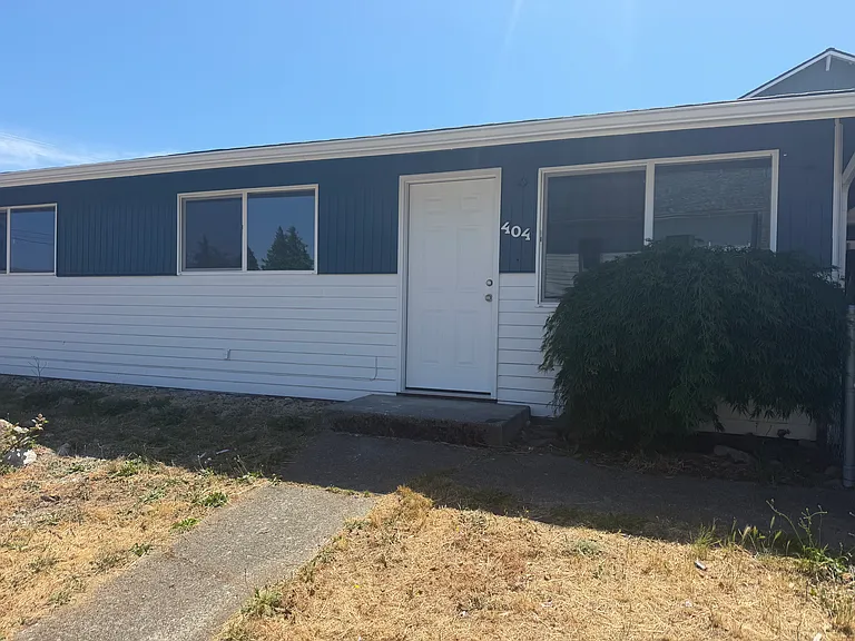 404 S Division Ln #A — Photo 2