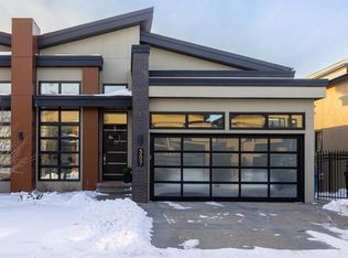 307 E Elveden Ct SW, Calgary, AB T3H2A9