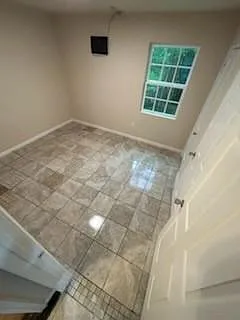 5211 Northridge Dr — Photo 2
