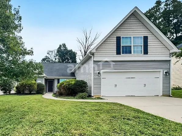 1822 Stonecrest St, Greensboro, NC 27405