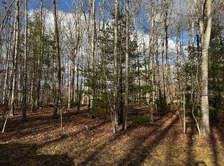 229 Glen Garden Ln, Daniels, WV 25832