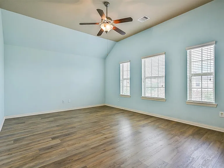 4511 Apple Point Ln — Photo 28