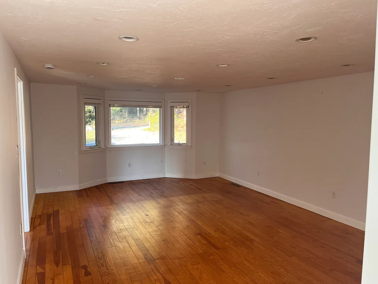 3 bed, 1534 sqft, $2,500 — Photo 3