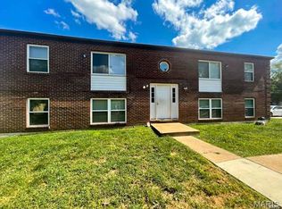 313 Mount Everest Dr #B, Fenton, MO 63026