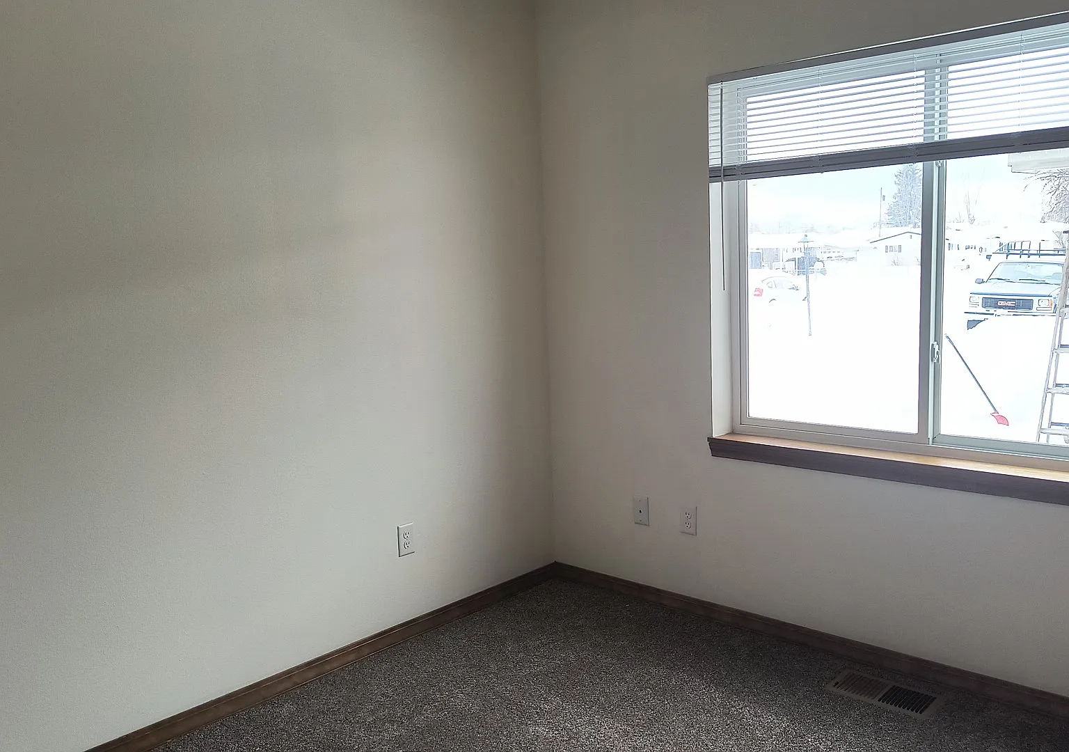 2 bed, 1080 sqft, $1,350 — Photo 4