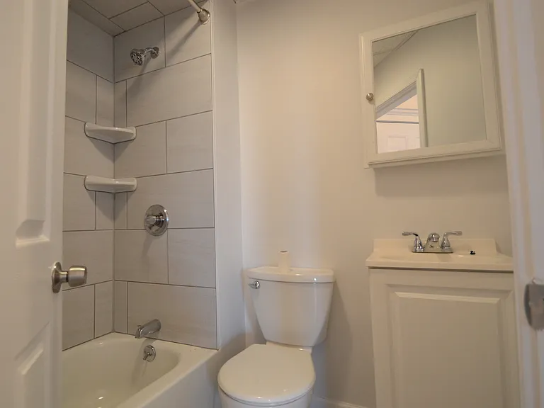 21 Walnut St #2 — Photo 7