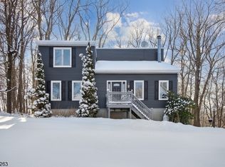 44 Wenatchee Rd, Highland Lakes, NJ 07422