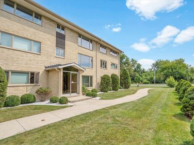 7330 Ogden Ave APT 3, Riverside, IL, 60546