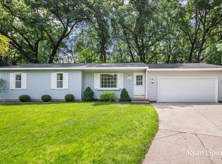 1870 Junewood Ct SE, Lowell, MI 49331