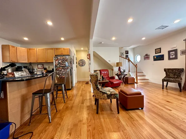 16 Plainfield St #16, Jamaica Plain, MA 02130