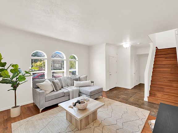 5th image of 7902 S Dove Creek Ln